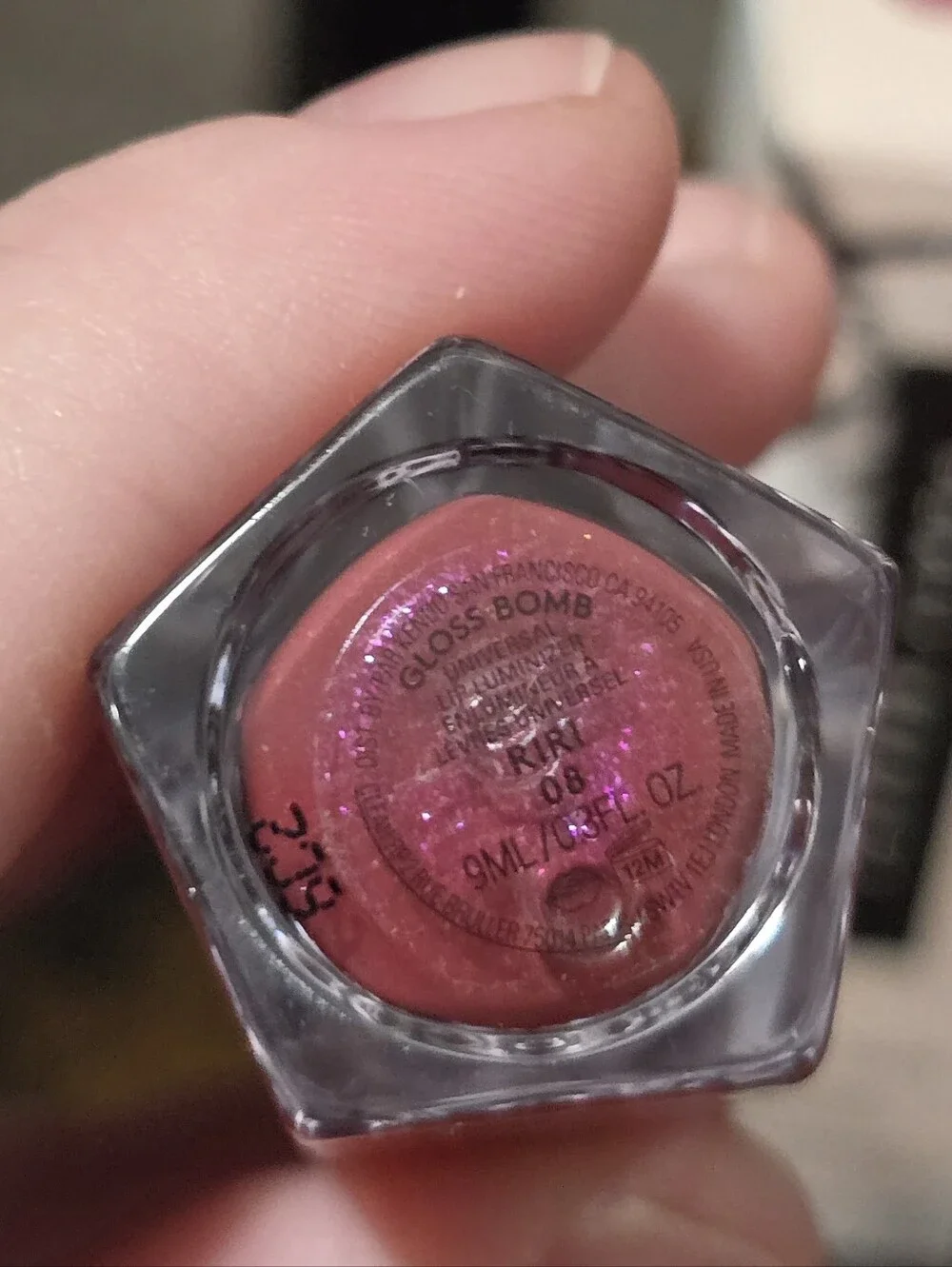 Fenty Beauty Gloss Bomb Universal Lip Luminizer - Picture 4 of 6